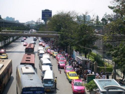 BANGKOK,un dernier tour de marché avant l'ISAN..