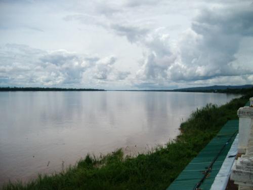 Sur les rives du MEKHONG,Mukdahan....