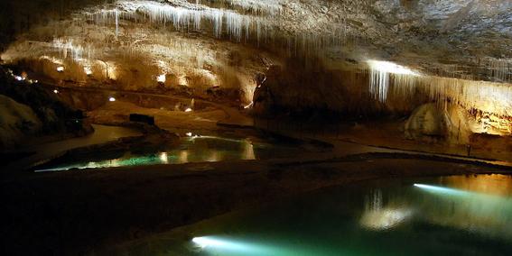 Grotte Choranche Plongez dans les plus belles grottes de France !