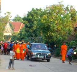 Devenir bonze en Thaïlande ! Une crise des vocations ?