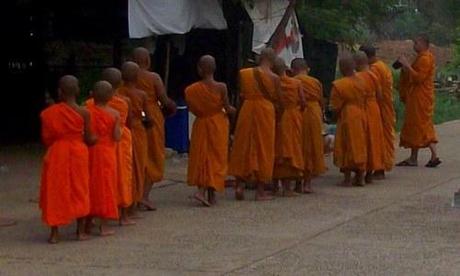 Devenir bonze en Thaïlande ! Une crise des vocations ?