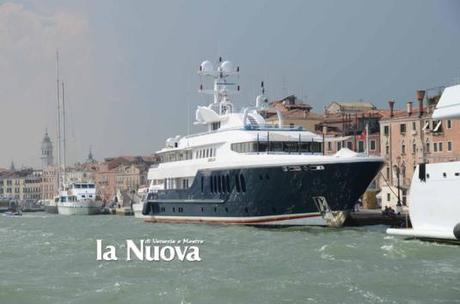 Le Sirona III, le yacht Micky Arison - photo La Nuova di Venezia