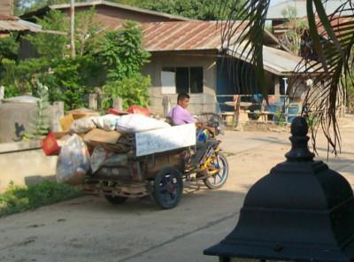 Plastique en stock en Thaïlande ! 