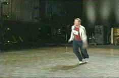 Vis ma vie de popaa à Tahiti en gif (part 1) dancing-fail