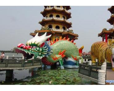 Le Lotus Pond et ses Temples à Kaohsiung à Taiwan
