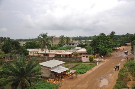 Vue du haut d’un étage de la ville de Ouidah