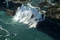 Chutes du Niagara et fête foraine : le grand bazar