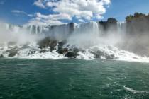 Chutes du Niagara et fête foraine : le grand bazar