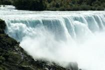 Chutes du Niagara et fête foraine : le grand bazar