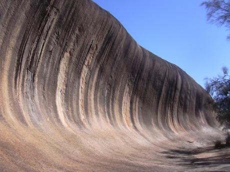 Wave Rock (Gabrielle Delhey, Commons Wikimedia)