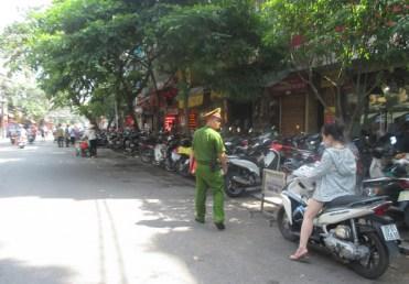 policier Hanoi