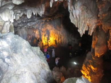 grotte de la surprise halong bay