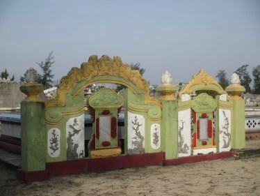 cimetière Thuan An , Huê