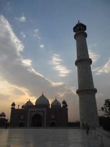 minaret du Taj Mahal