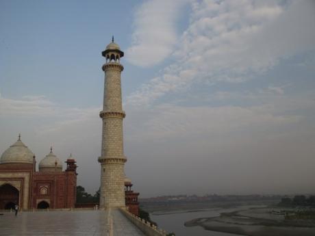 Vue sur la rivière Yamuna Taj Mahal