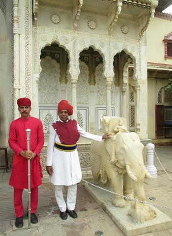 gardes de la porte du Lion city palace