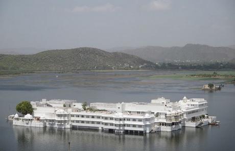 Lake Palace depuis le City Palace