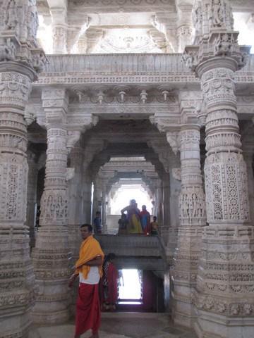 entrée du temple Ranakpur