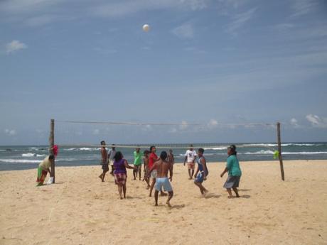 volley-ball Plage Corail beach Tangalla