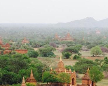 La vallée de Bagan en Birmanie