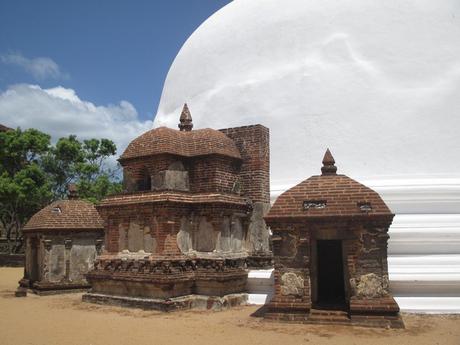 Sri Lanka, Polonnaruwa: à la découverte des grands Bouddhas