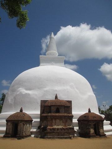 Sri Lanka, Polonnaruwa: à la découverte des grands Bouddhas