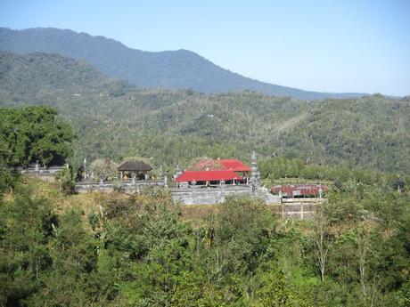 temple route Mont Batur