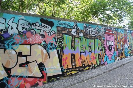 Les graffitis colorés de l'Alfama