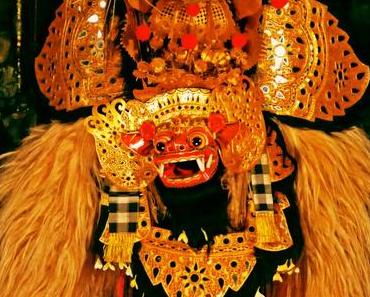 Des monstres et des démons à Bali : Barong au Pura Penataran Kloncing