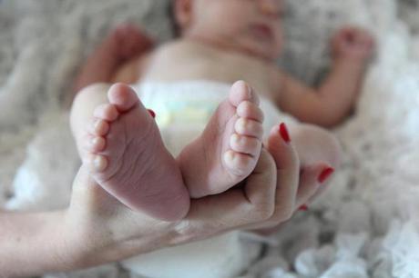 Avec mon fils cadet, peu de temps après sa naissance... Crédit photo : Isabelle Cyr