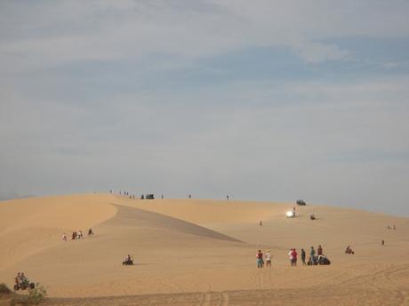 white sand dunes Mui Né
