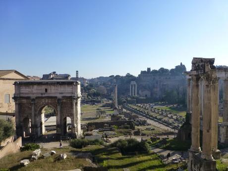 Vue sur le Forum romain depuis les musées du Capitole