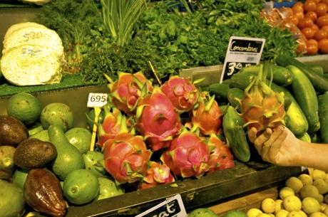 Etal de fruits au marché, Nouméa, Nouvelle-Calédonie