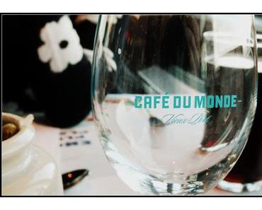 Café du Monde : Un bistro les pieds dans le fleuve