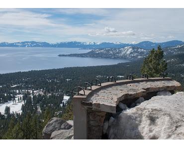 Le lac Tahoe l'hiver
