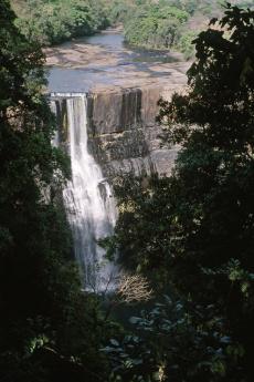 Chute de Kambadaga, Guinée.1998