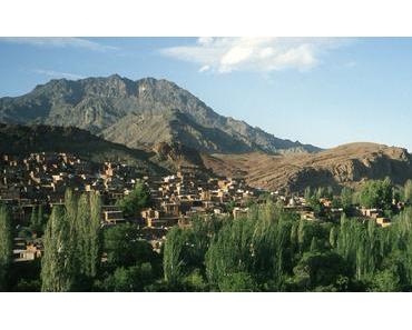 Dans les montagnes d’ Iran wallpaper-1689754