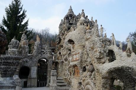 drôme hauterives palais idéal facteur cheval terrasse façade ouest