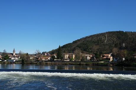 cahors bords lot promenade