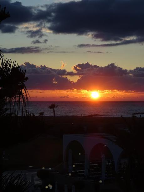 Quand le soleil sublime Chypre