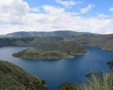 Laguna de Cuicocha à Otavalo en Equateur