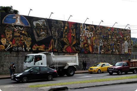 street art sur un mur de Quito
