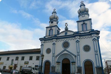 Façade de l'église San Felipe Neri de Ipiales