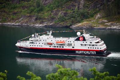 Mer et Marine : présentation du MS Spitsbergen - Hurtigruten