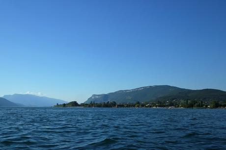 savoie aix-les-bains lac bourget pédalo