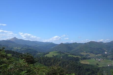 pays basque ainhoa randonnée facile pyrénées panoramique la rhune