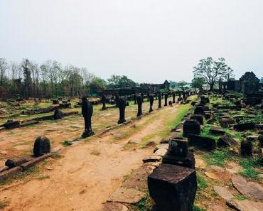 Miss Noy et le Wat Phu de Champasak