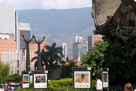 vue sur Medellín depuis le monumento a la raza