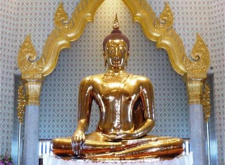 bangkok-wat-traymit-bouddha-en-or-massif