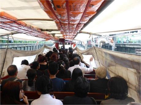 bangkok-bateau-bus-interieur